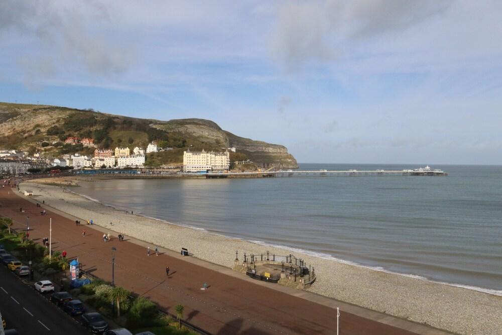 Imperial Hotel Llandudno Buitenkant foto